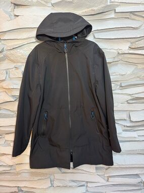 Zara Men’s Hooded Rain Coat With Storm proof Zippers. Roomy Zip Pockets. Sz  XL